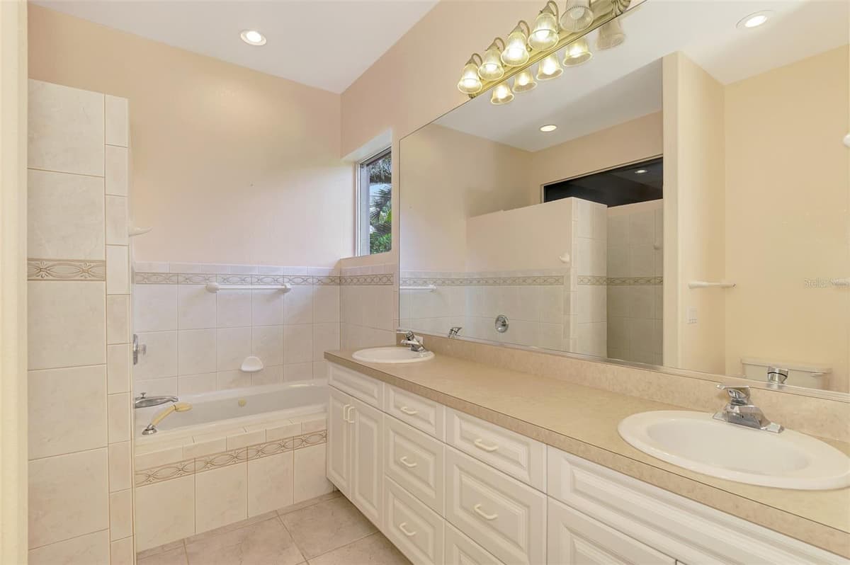 4708 SWEETMEADOW CIRCLE — photo 45 of 96
