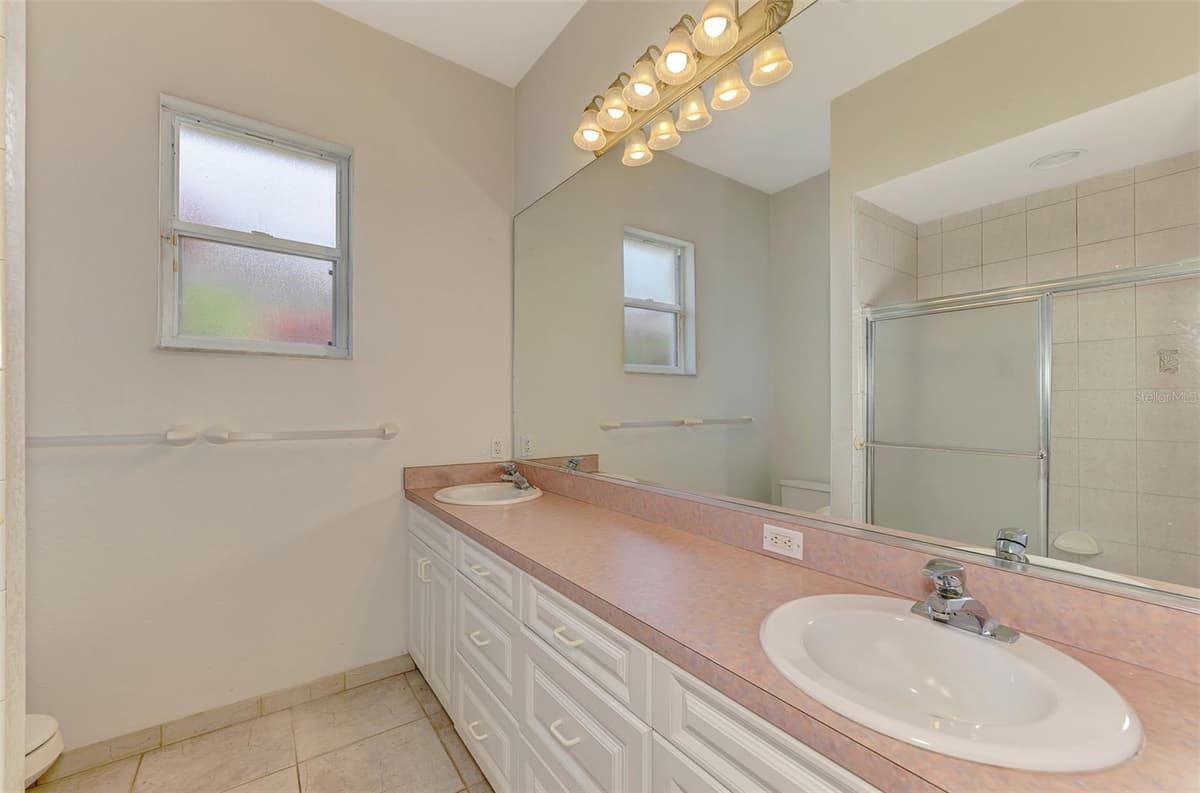 4708 SWEETMEADOW CIRCLE — photo 41 of 96