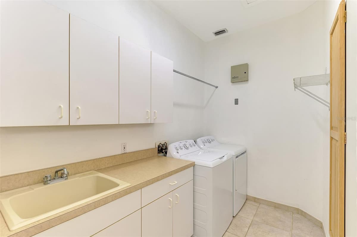 4708 SWEETMEADOW CIRCLE — photo 54 of 96