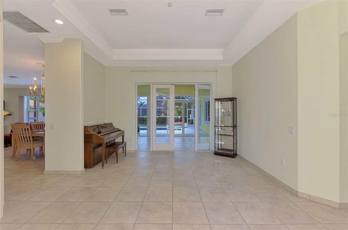 4708 SWEETMEADOW CIRCLE — photo 13 of 96
