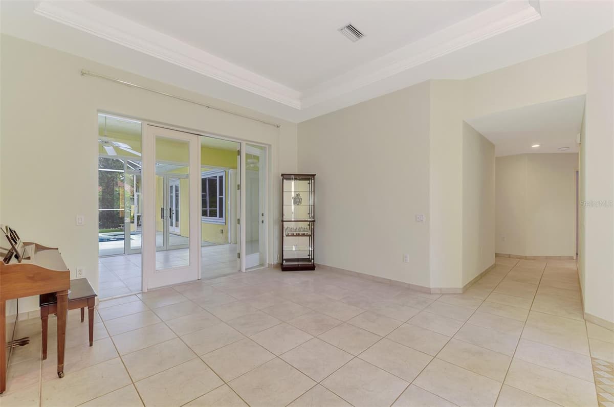 4708 SWEETMEADOW CIRCLE — photo 14 of 96
