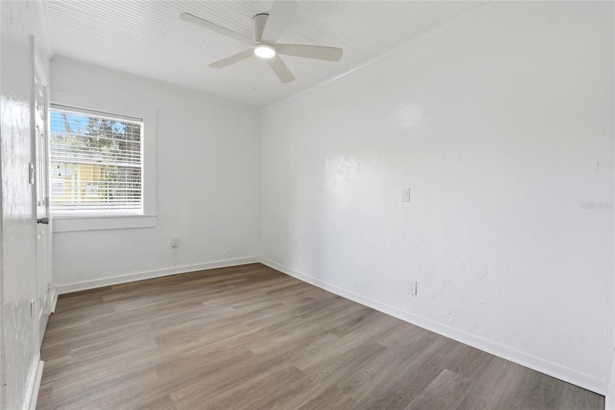 619 7TH AVENUE — photo 17 of 27