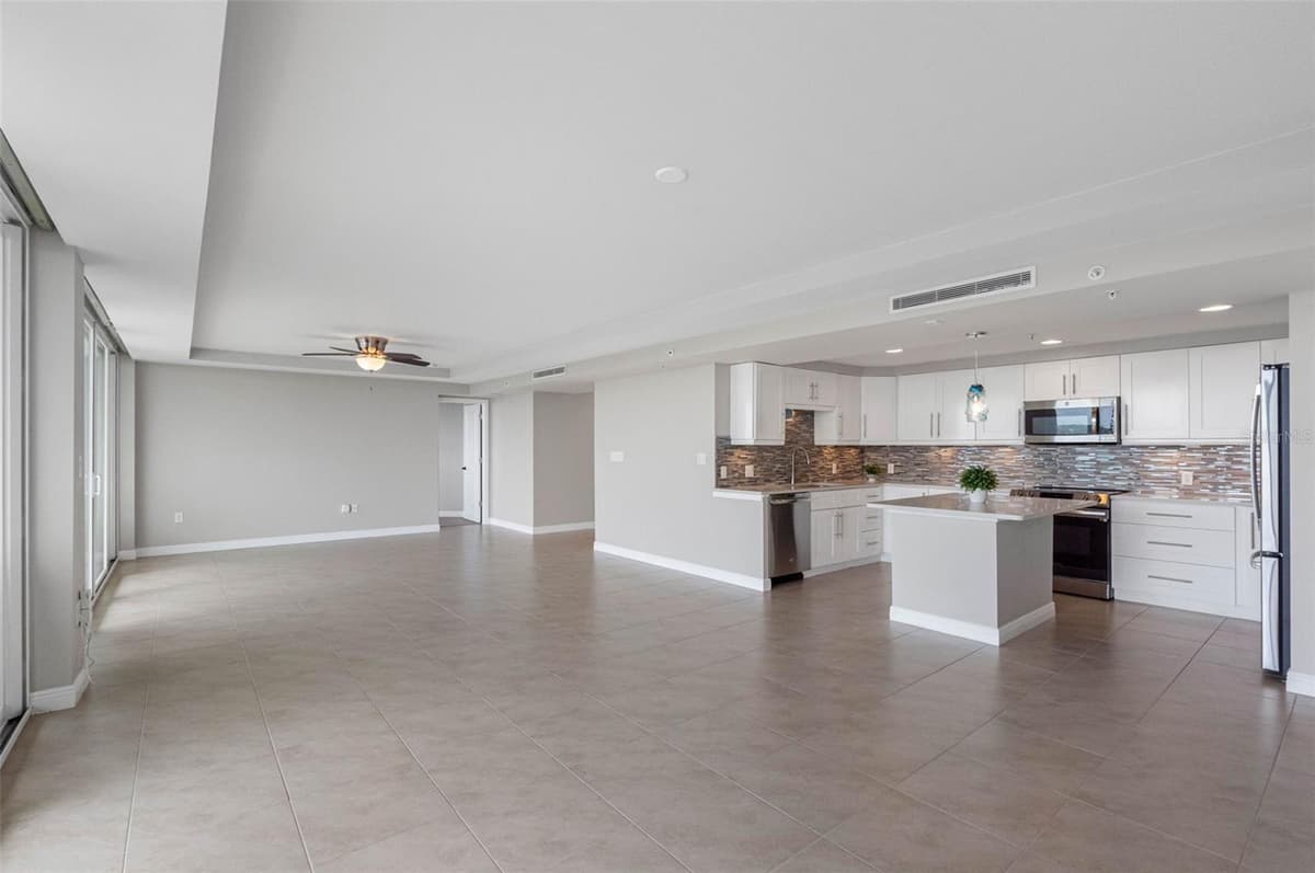 223 ISLAND WAY — photo 14 of 46