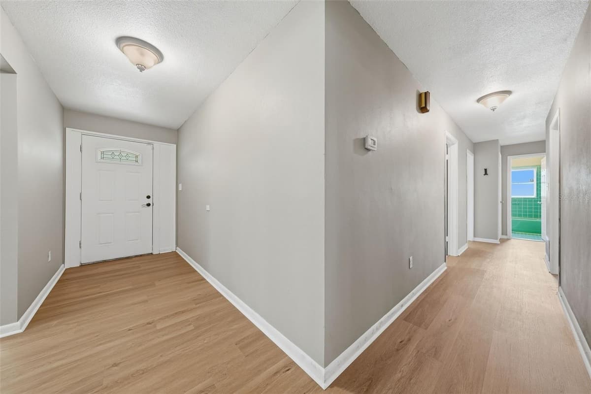 22526 62ND AVENUE — photo 9 of 46