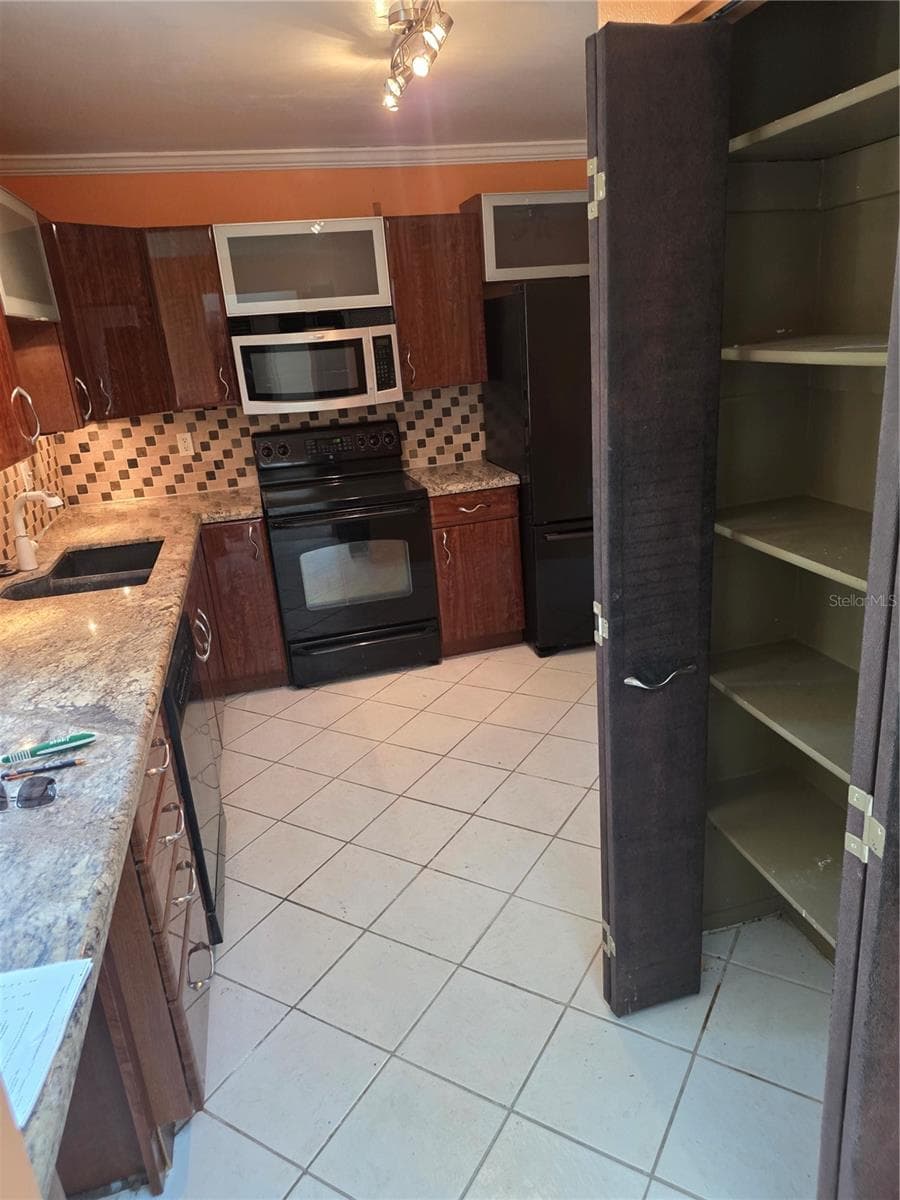 2220 BAHIA VISTA STREET — photo 33 of 43