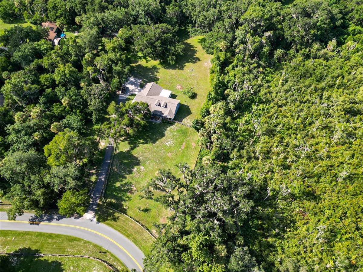 6820 TUSCAWILLA DRIVE — photo 25 of 33