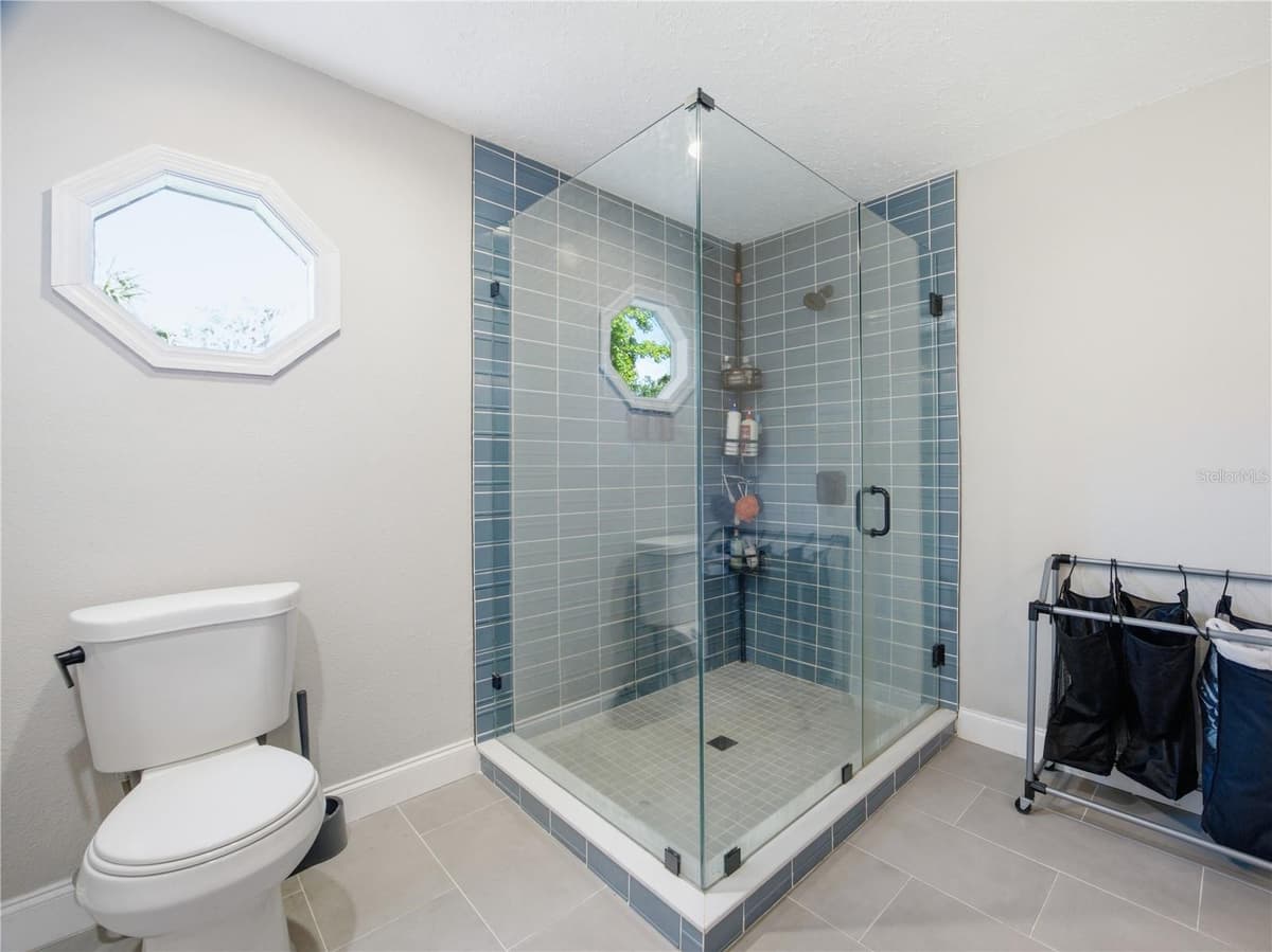 6820 TUSCAWILLA DRIVE — photo 16 of 33