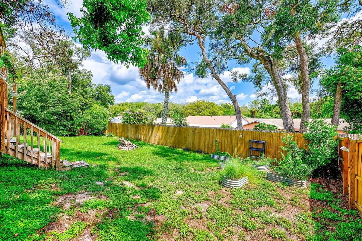 8741 HONEYCOMB DRIVE — photo 38 of 40