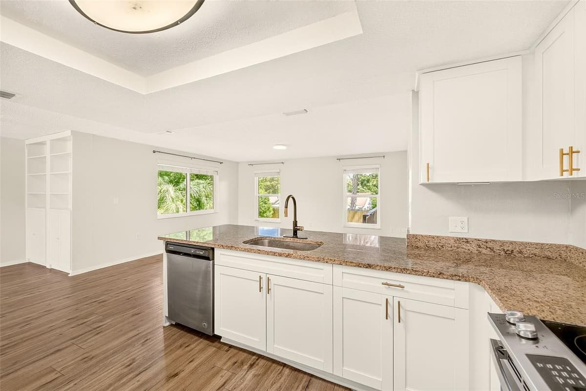 8741 HONEYCOMB DRIVE — photo 16 of 40