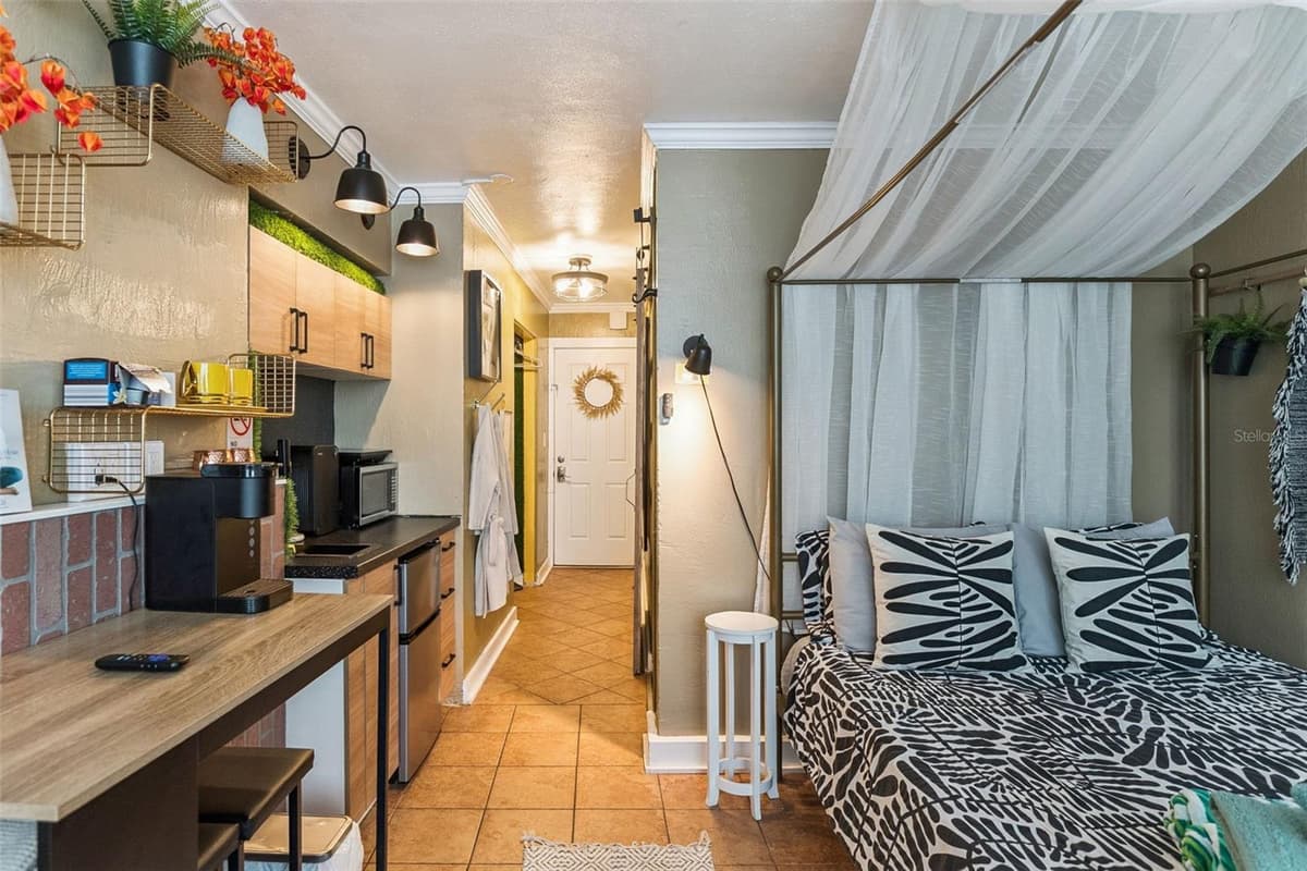 1233 ATLANTIC AVENUE — photo 7 of 19
