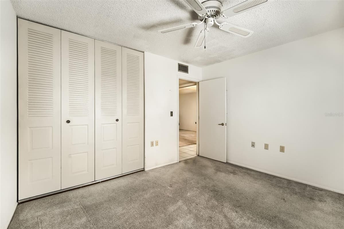 11210 CARRIAGE HILL DRIVE — photo 16 of 22