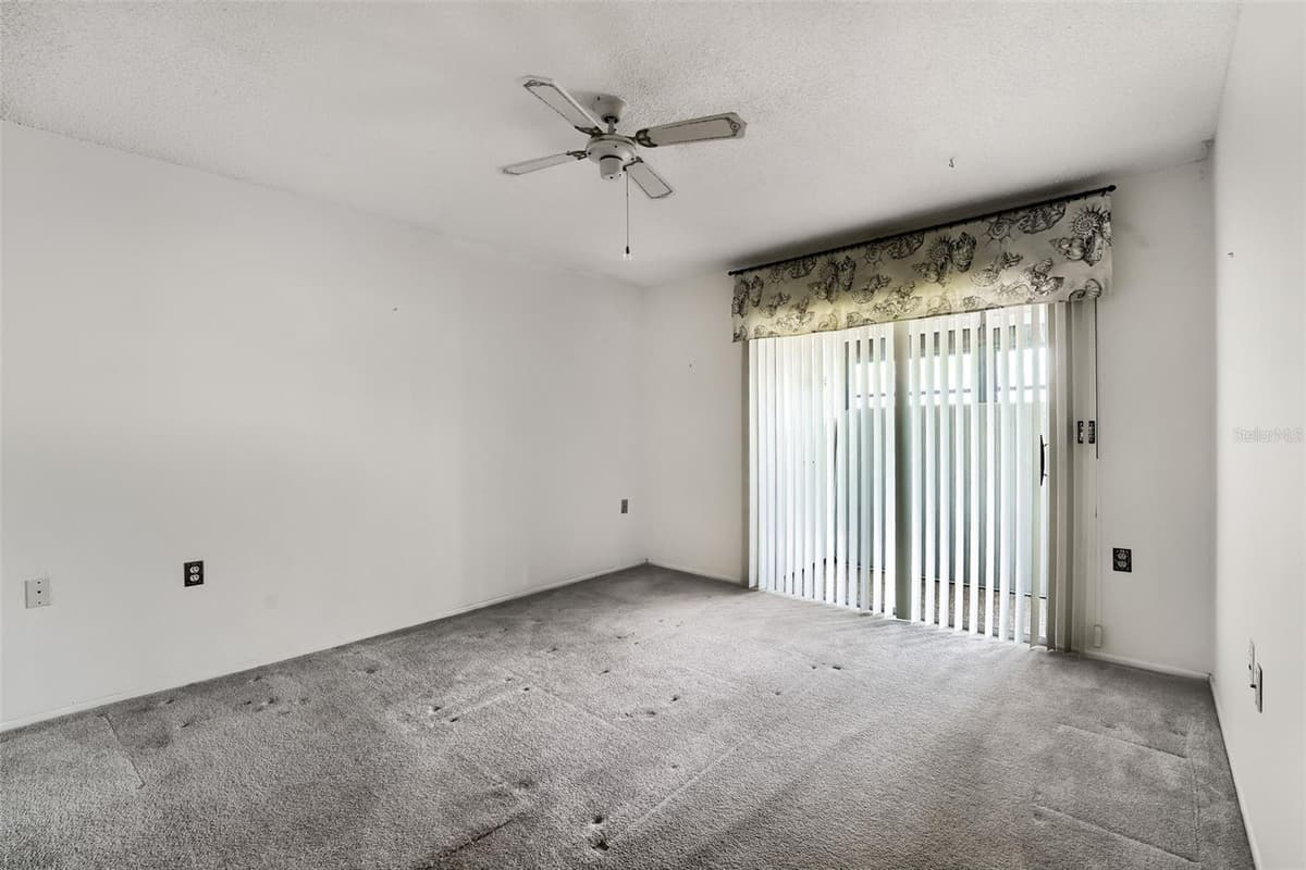 11210 CARRIAGE HILL DRIVE — photo 11 of 22
