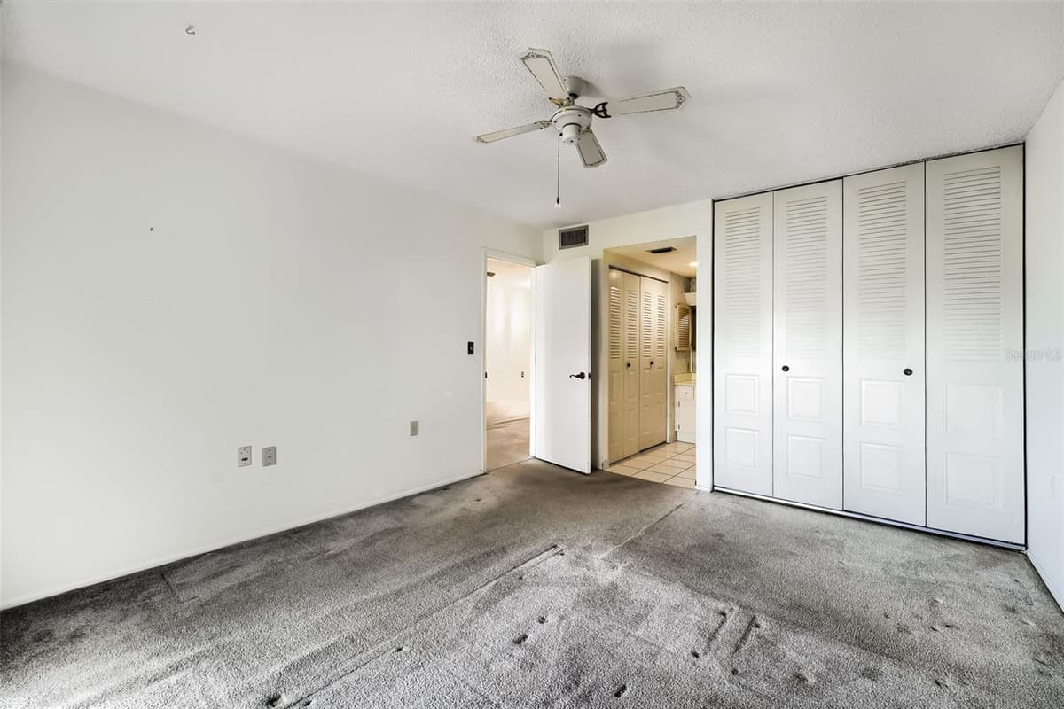 11210 CARRIAGE HILL DRIVE — photo 13 of 22