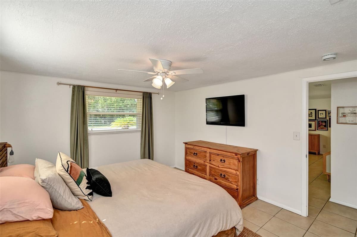 9705 PIMPERNEL LANE — photo 15 of 29
