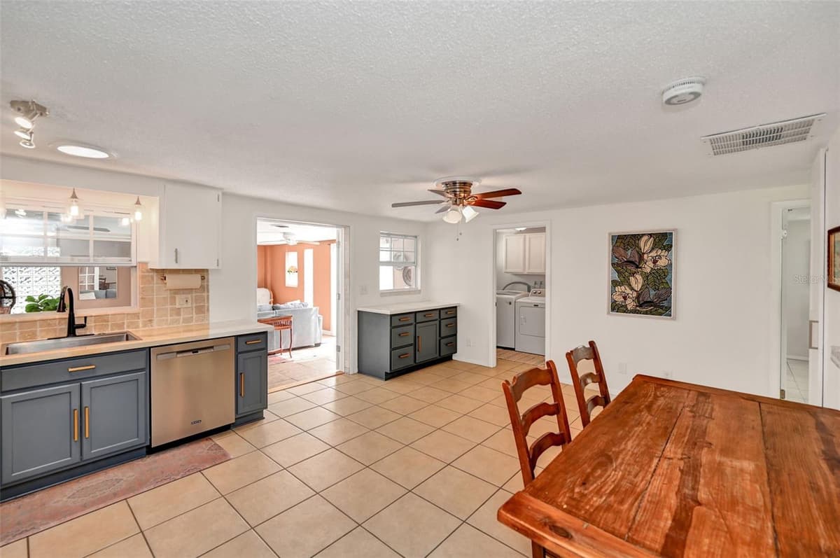 9705 PIMPERNEL LANE — photo 7 of 29