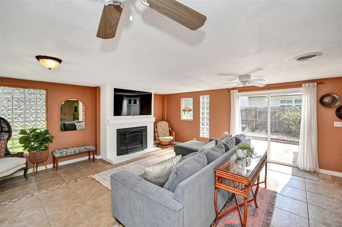 9705 PIMPERNEL LANE — photo 9 of 29
