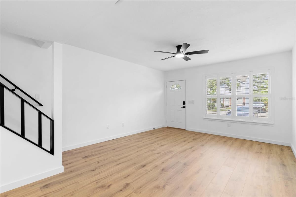 8711 COBBLER PLACE — photo 8 of 30