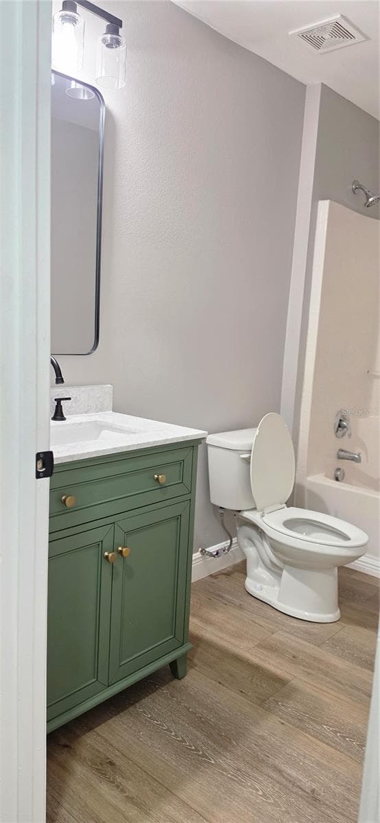 2861 BLACKBURN AVENUE — photo 7 of 29