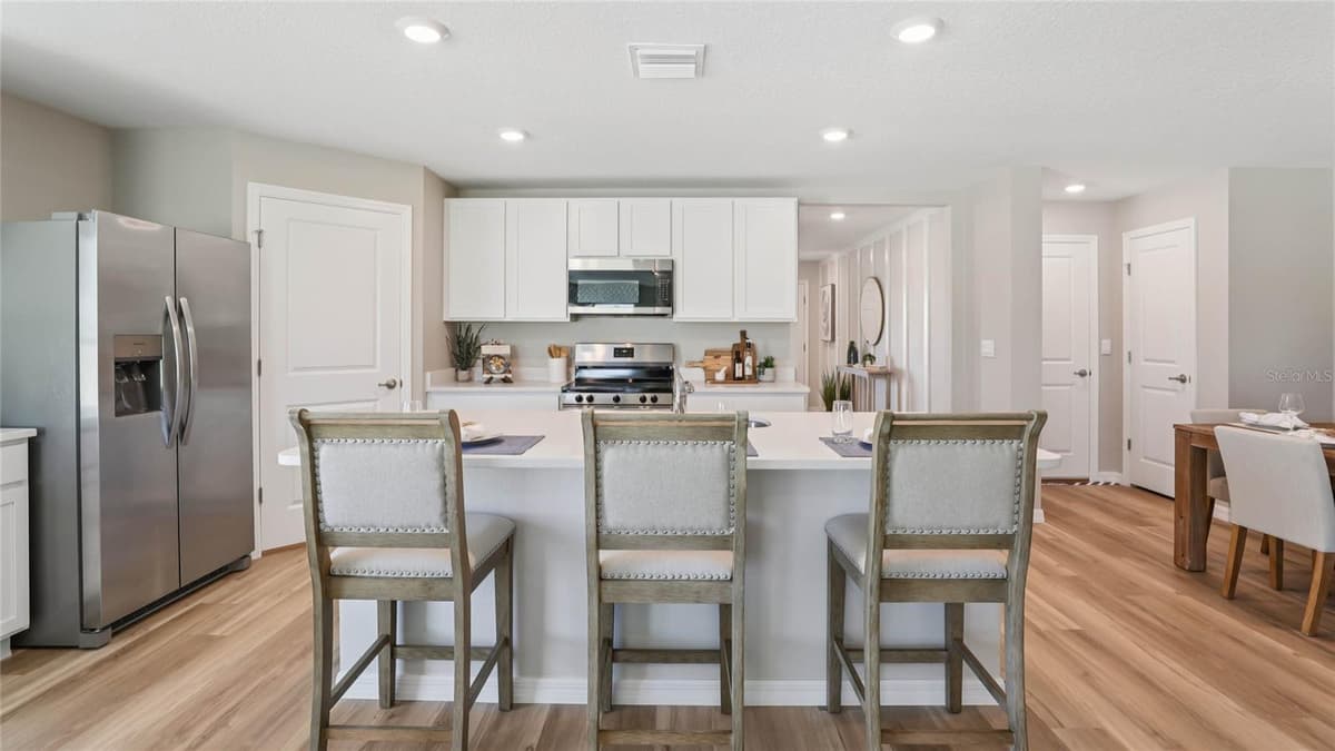 10737 TUCKER ROAD — photo 3 of 31