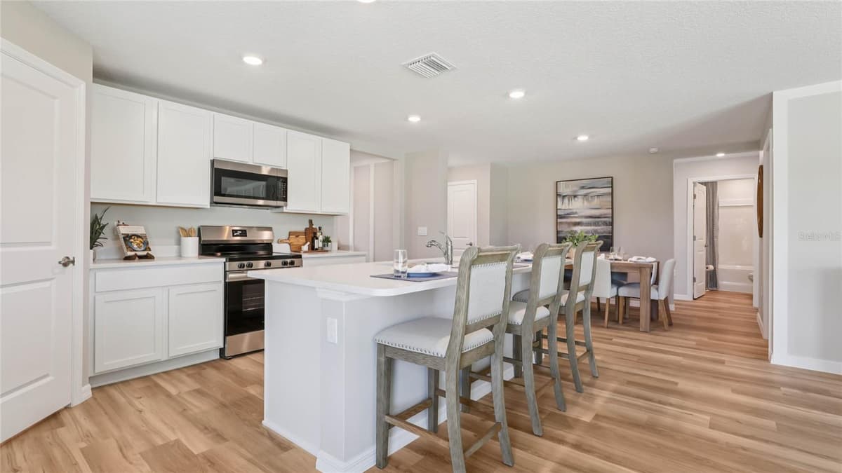 10737 TUCKER ROAD — photo 4 of 31
