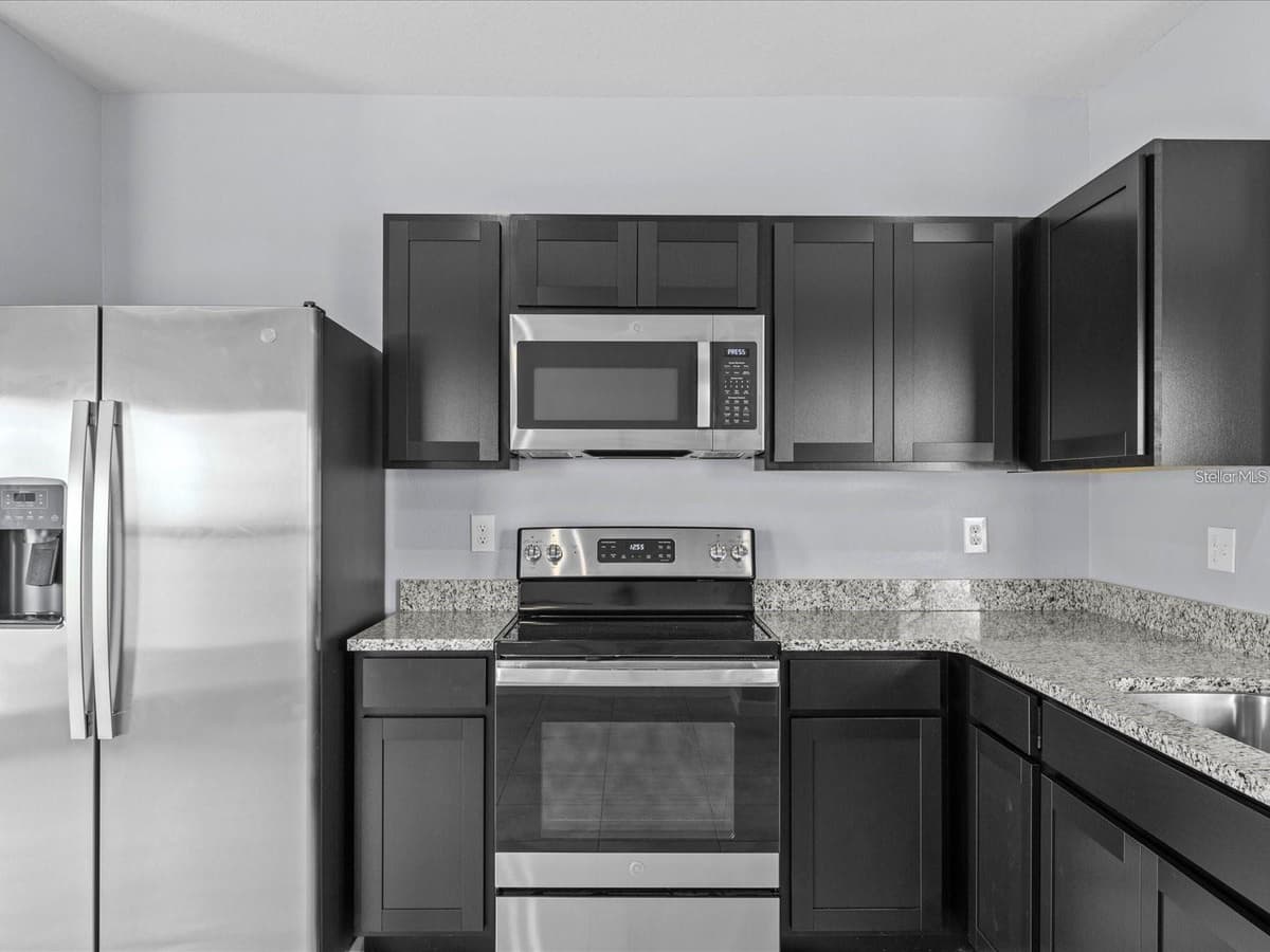 1403 MADISON CIRCLE — photo 8 of 29