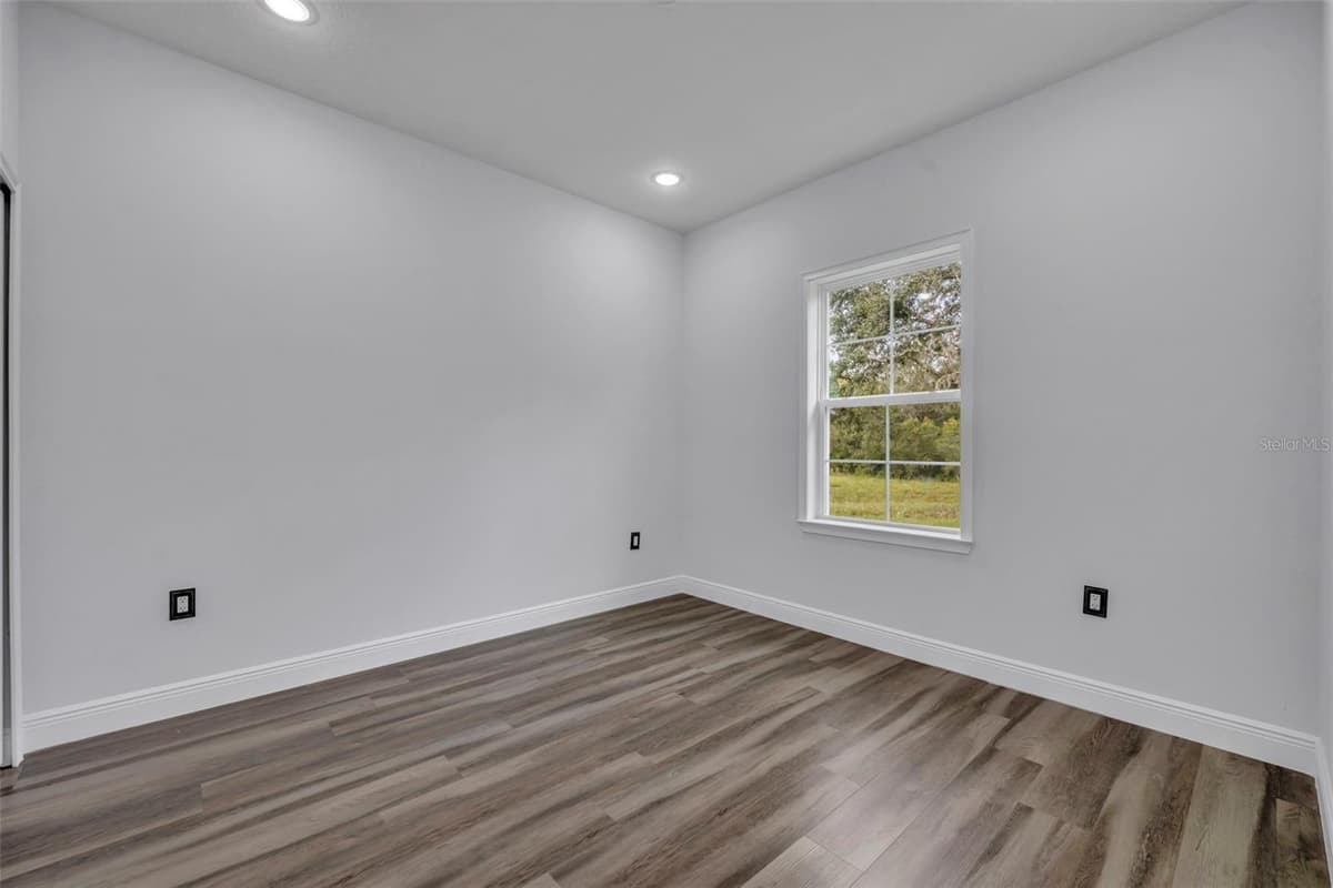 47 ORCHID COURT — photo 21 of 29