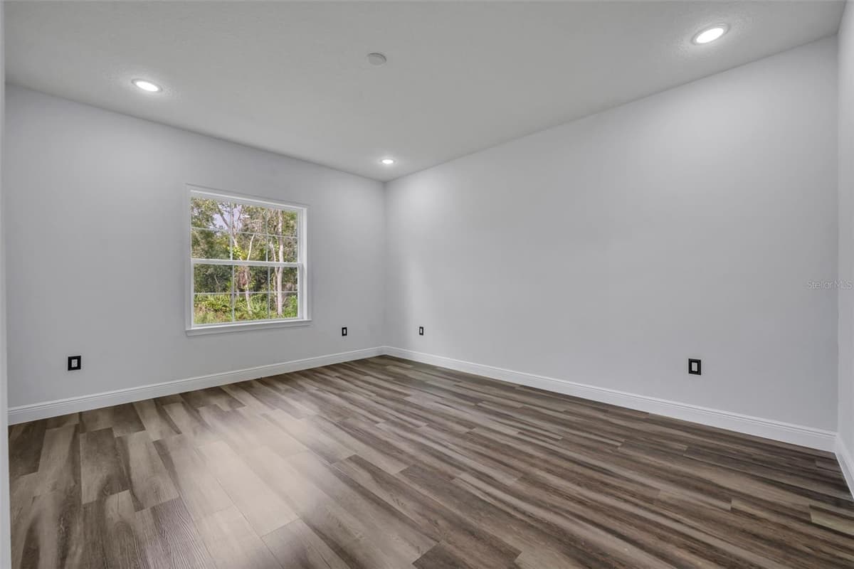 47 ORCHID COURT — photo 23 of 29