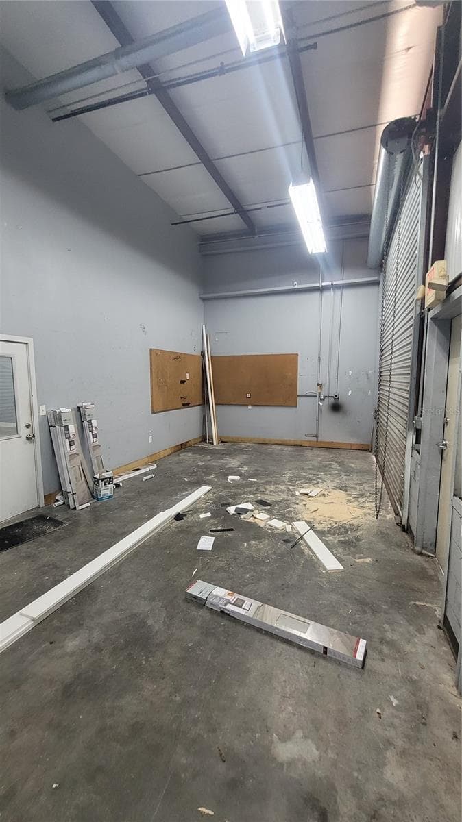 910 BELLE AVENUE — photo 11 of 14