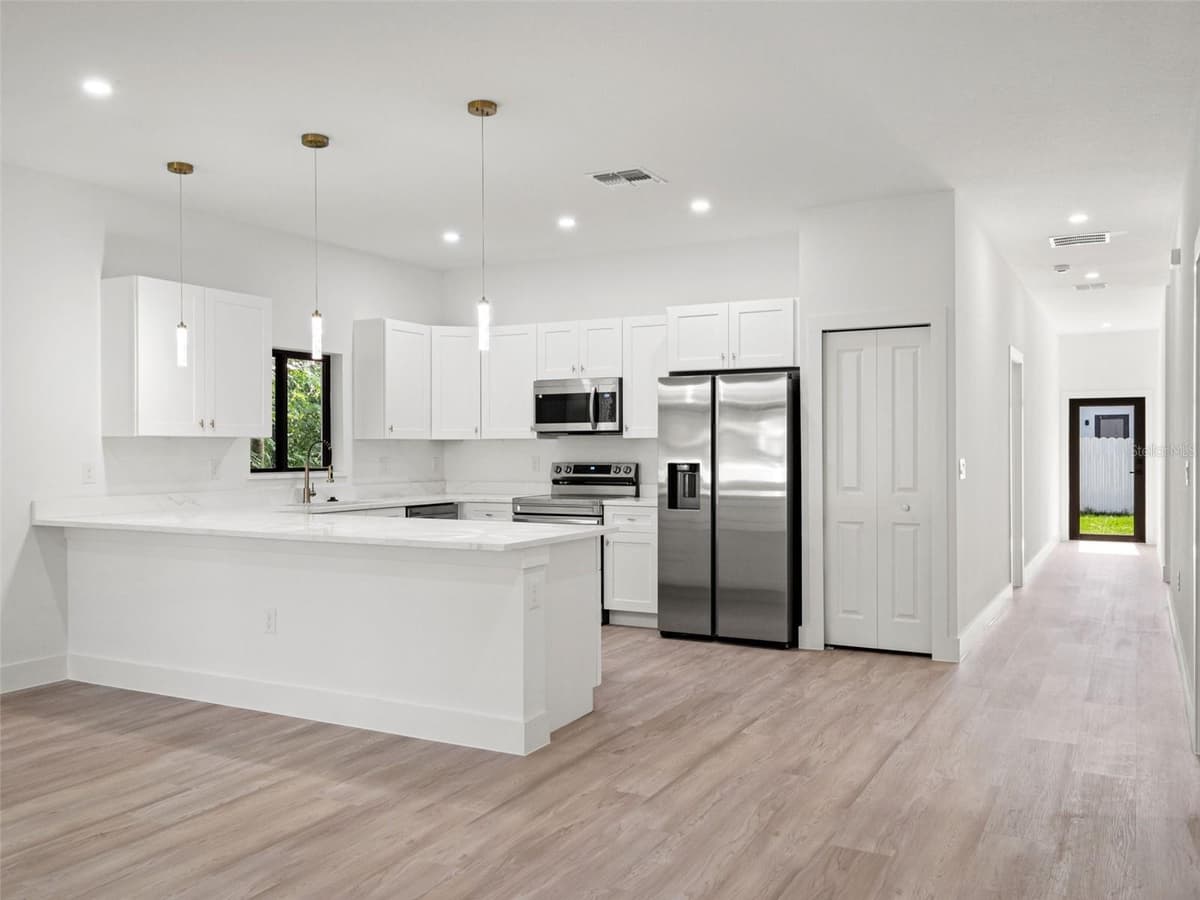 497 OCEAN AVENUE — photo 12 of 42