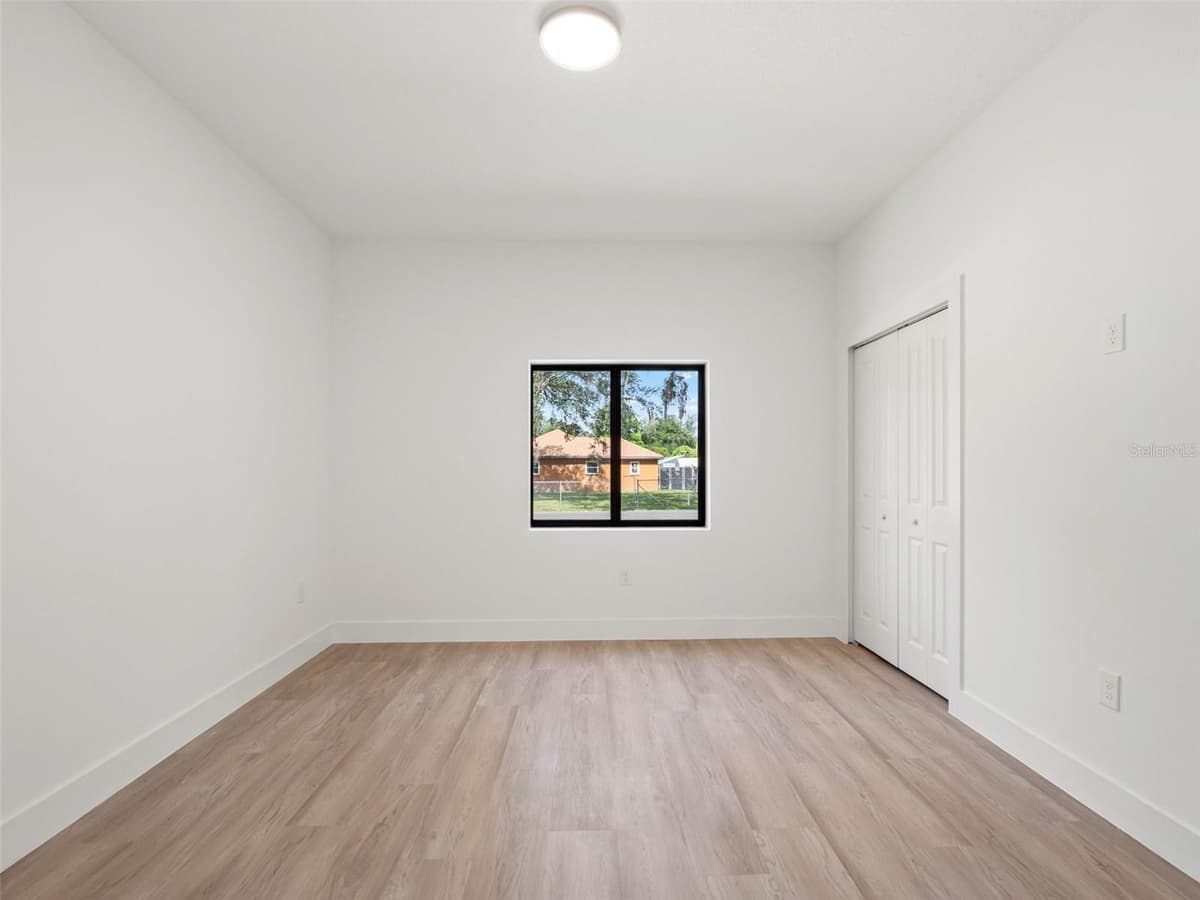 497 OCEAN AVENUE — photo 20 of 42