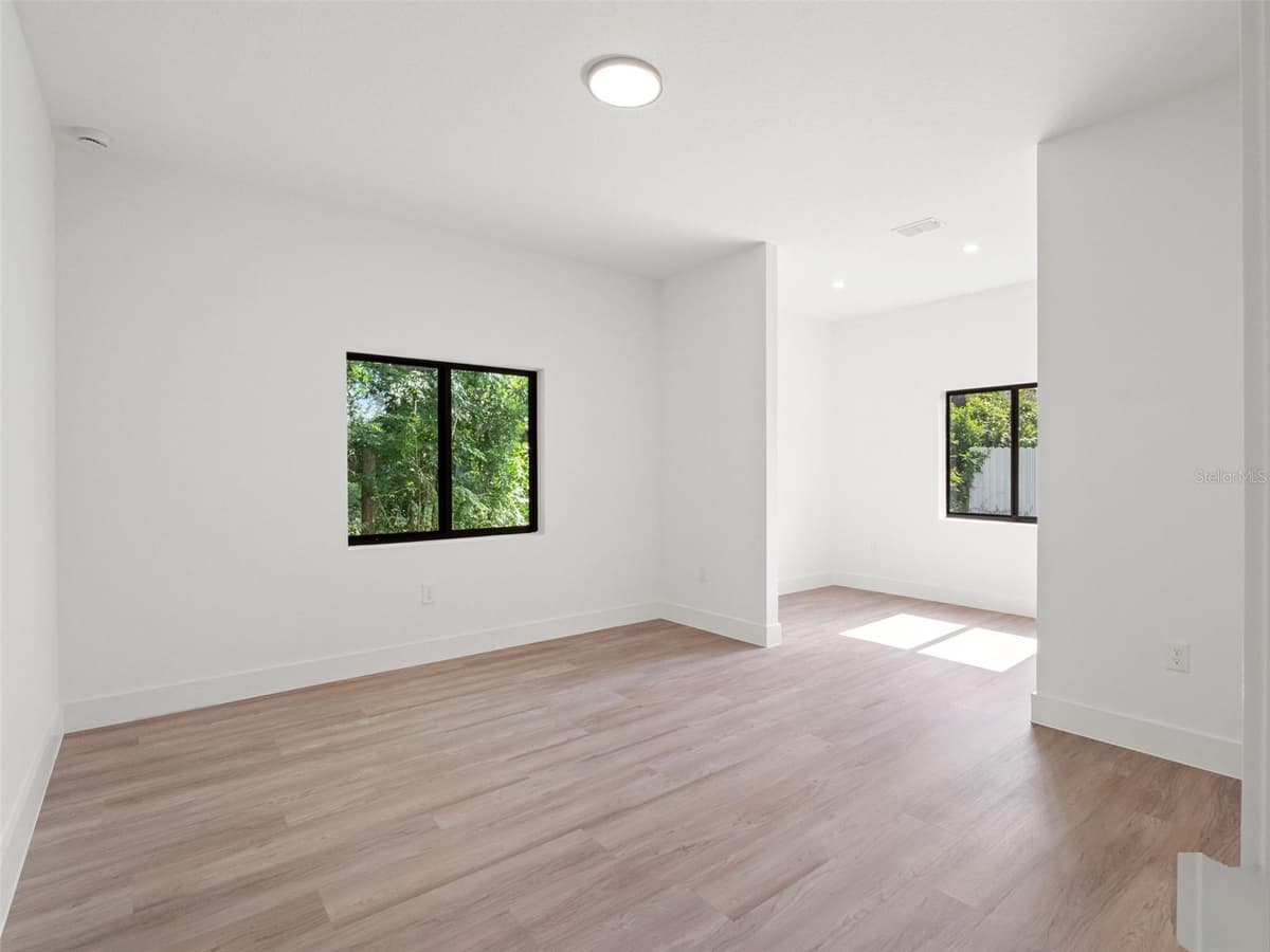 497 OCEAN AVENUE — photo 33 of 42