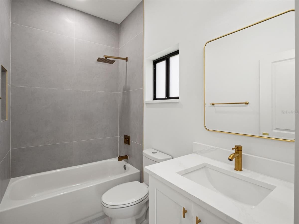 497 OCEAN AVENUE — photo 17 of 42