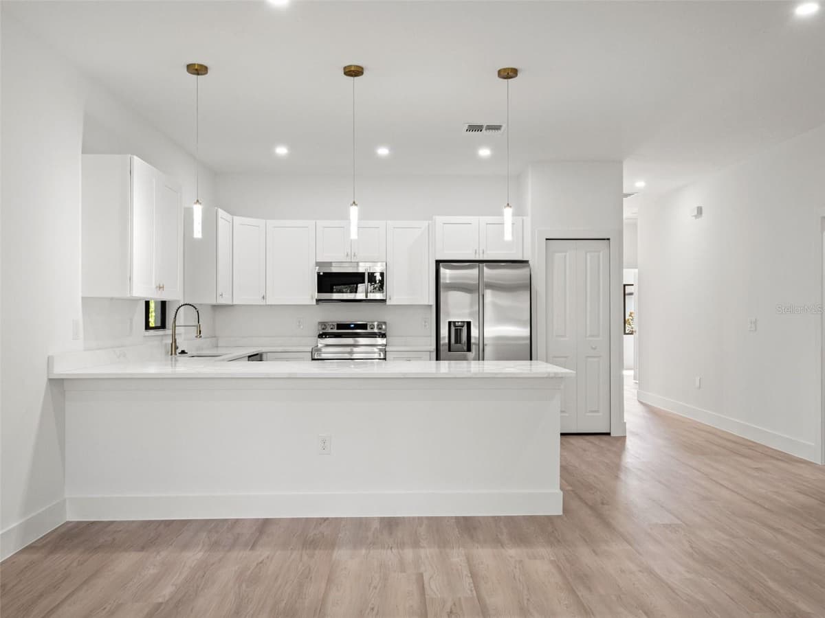 497 OCEAN AVENUE — photo 13 of 42
