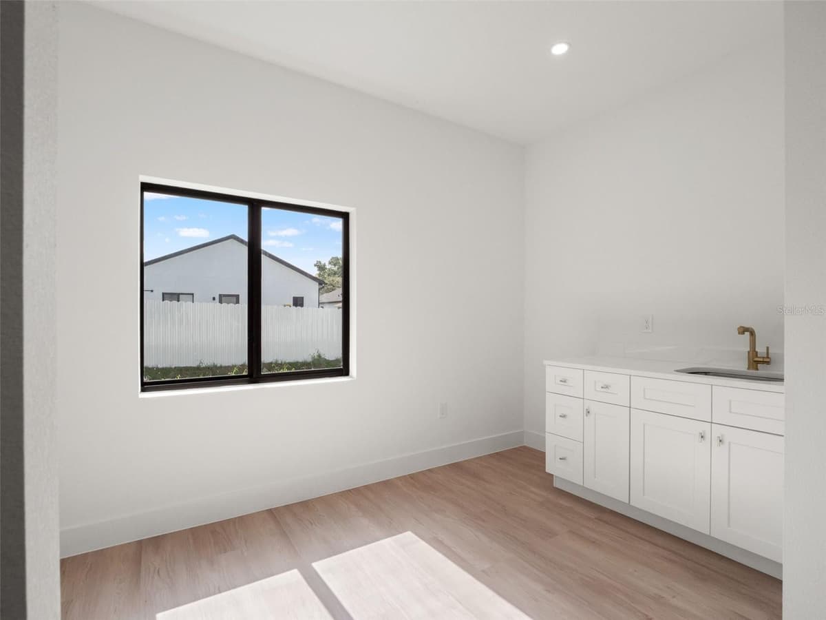 497 OCEAN AVENUE — photo 31 of 42