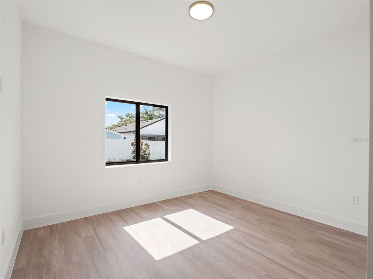 497 OCEAN AVENUE — photo 26 of 42