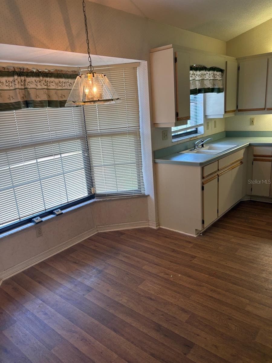 222 MEADOW LAKE DRIVE — photo 3 of 17
