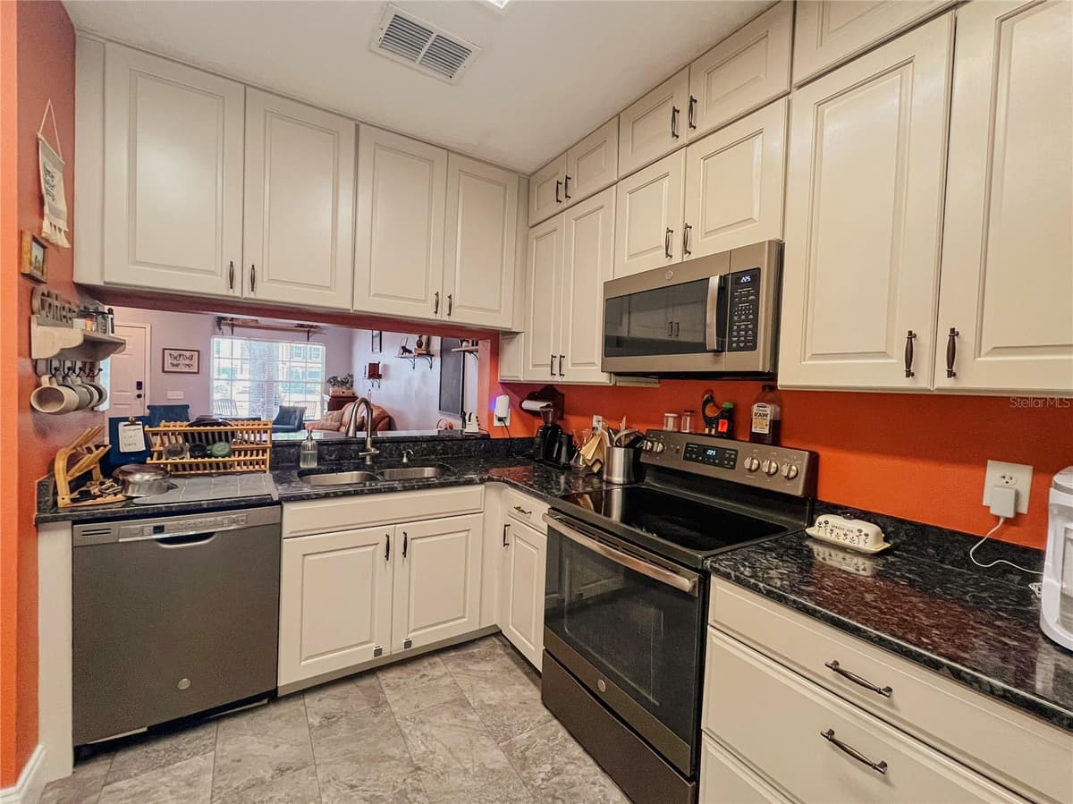 1116 KENNEWICK COURT — photo 18 of 34