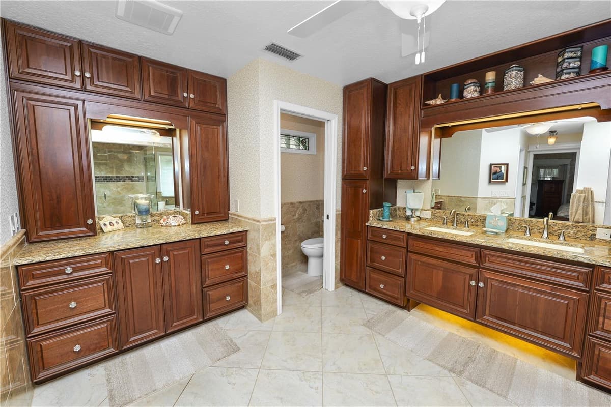1626 SHERWOOD LAKES BOULEVARD — photo 32 of 76