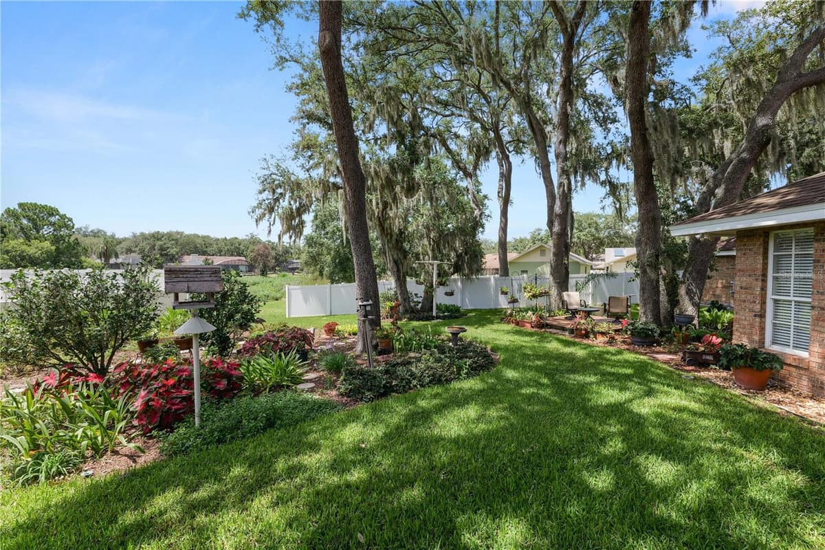 1626 SHERWOOD LAKES BOULEVARD — photo 73 of 76