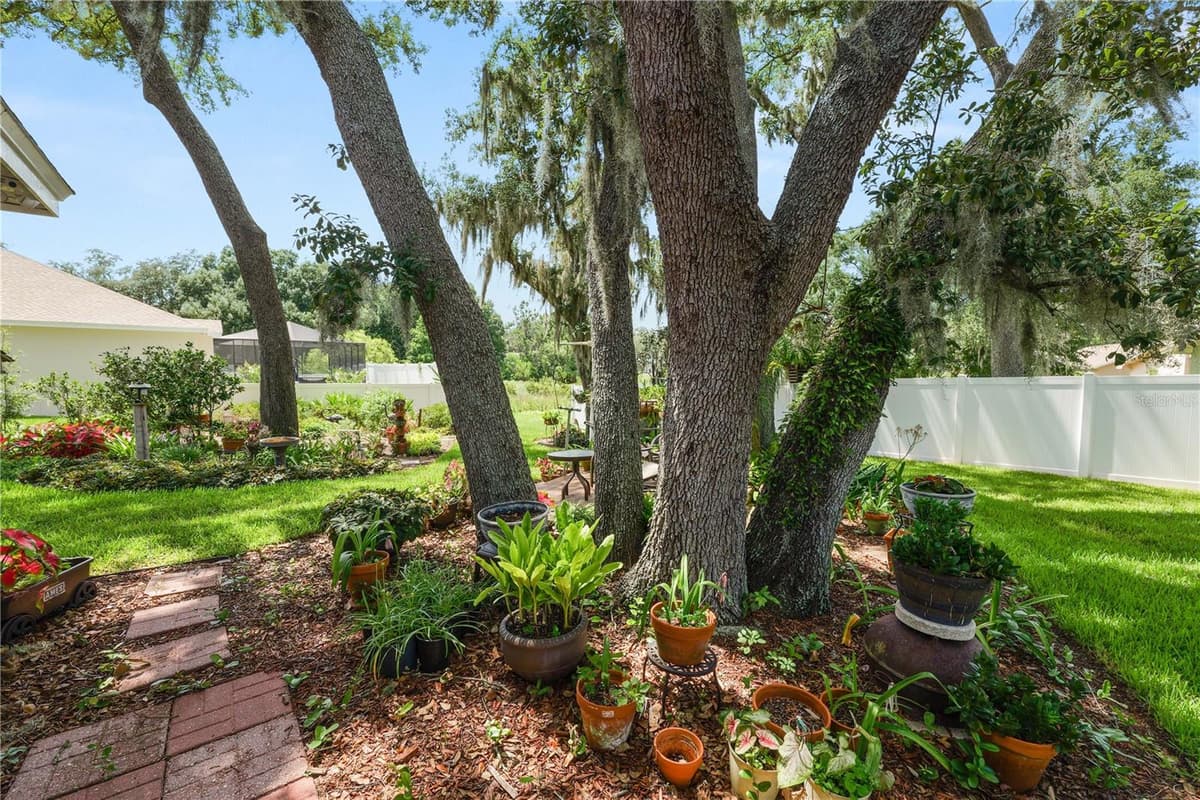 1626 SHERWOOD LAKES BOULEVARD — photo 64 of 76