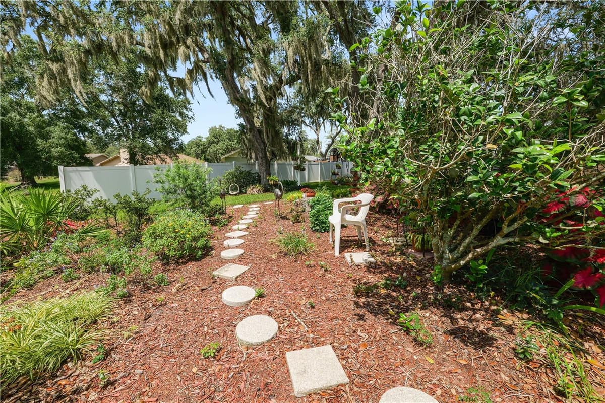 1626 SHERWOOD LAKES BOULEVARD — photo 60 of 76