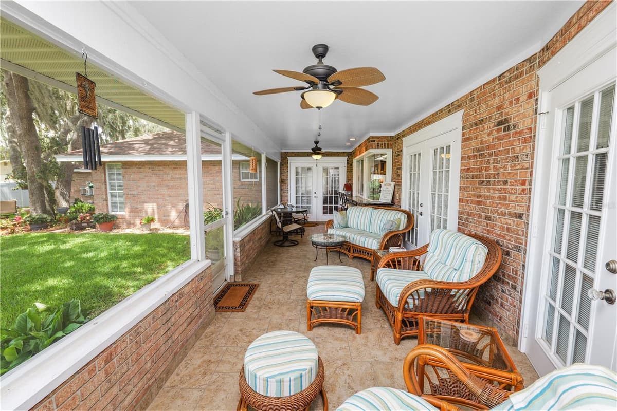1626 SHERWOOD LAKES BOULEVARD — photo 47 of 76