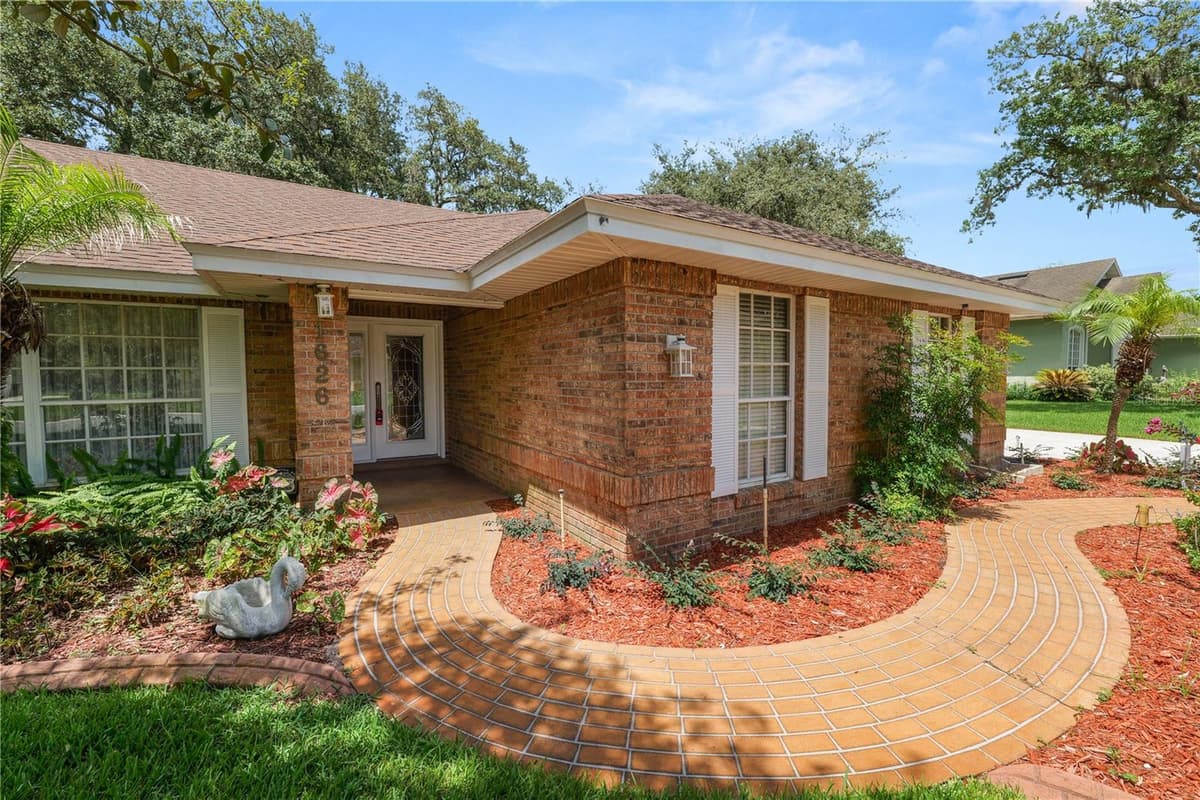 1626 SHERWOOD LAKES BOULEVARD — photo 70 of 76