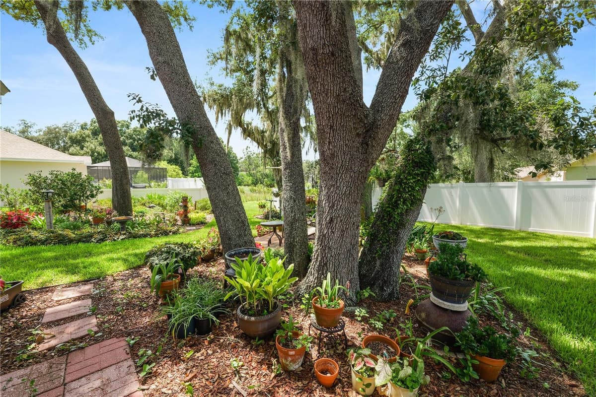1626 SHERWOOD LAKES BOULEVARD — photo 66 of 76