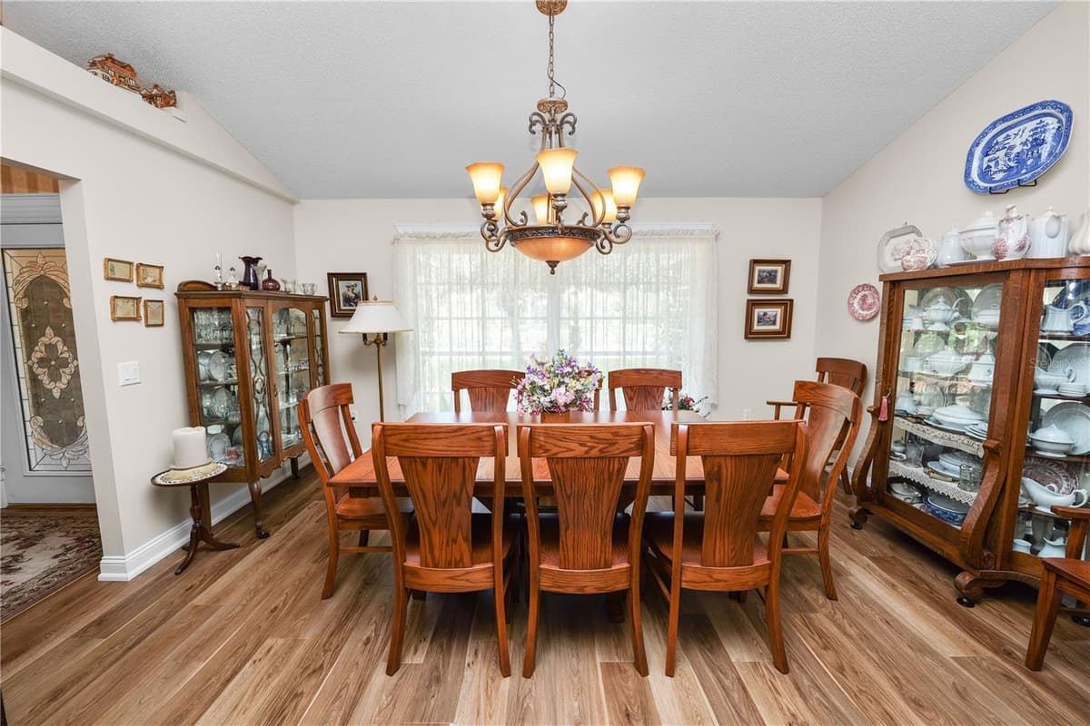 1626 SHERWOOD LAKES BOULEVARD — photo 10 of 76