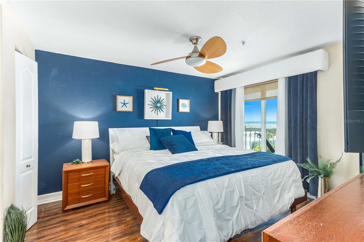 11605 GULF BOULEVARD — photo 18 of 53