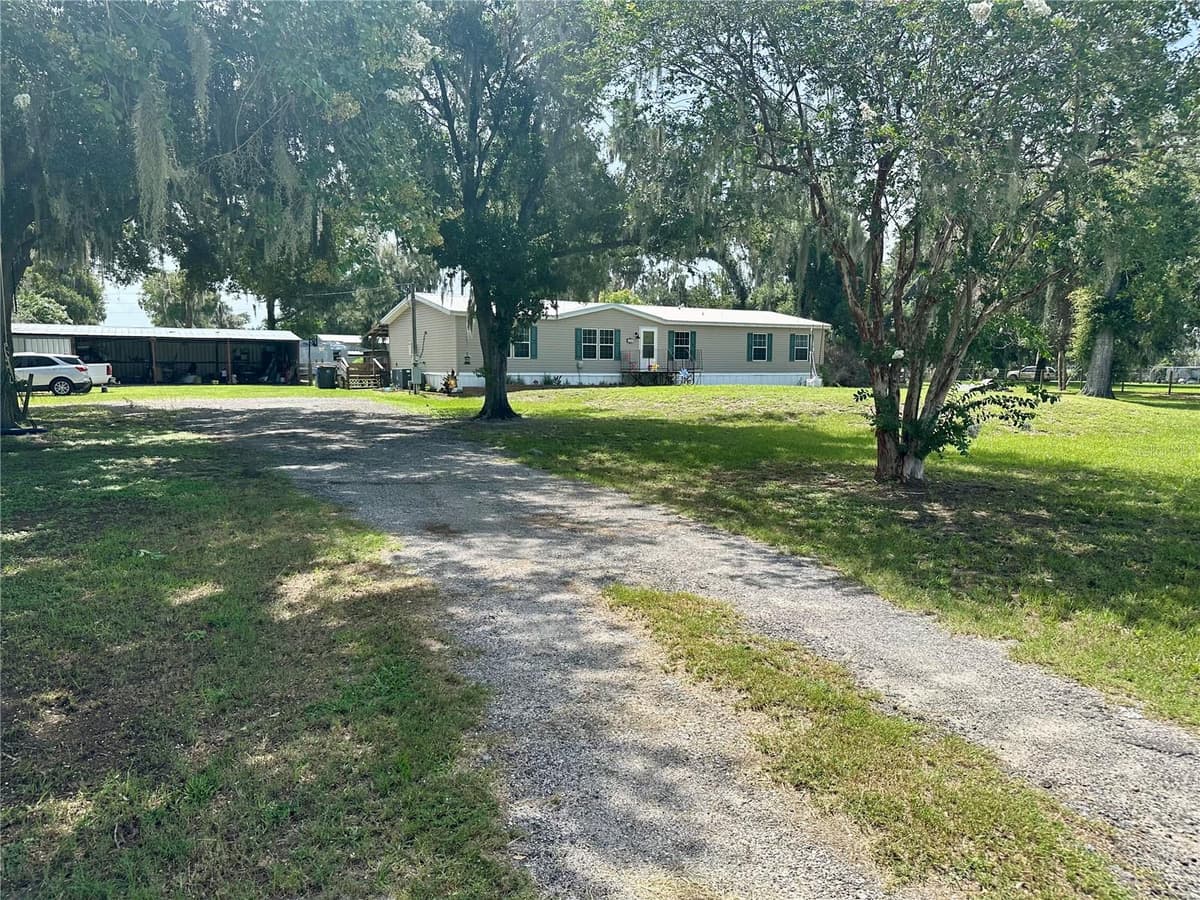 8528 AVON LADY PLACE — photo 4 of 38