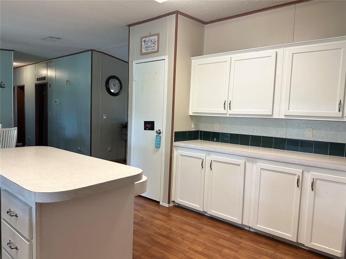 8528 AVON LADY PLACE — photo 12 of 38