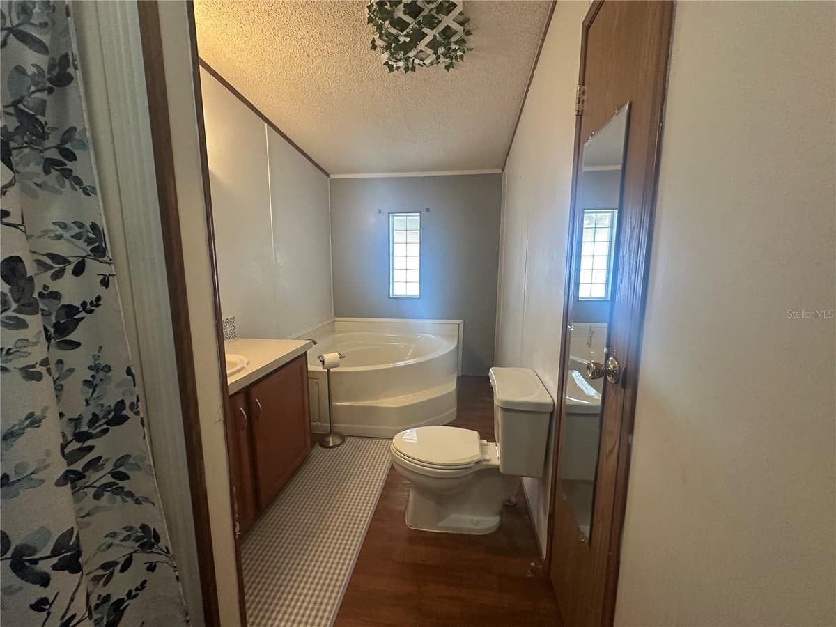 8528 AVON LADY PLACE — photo 17 of 38
