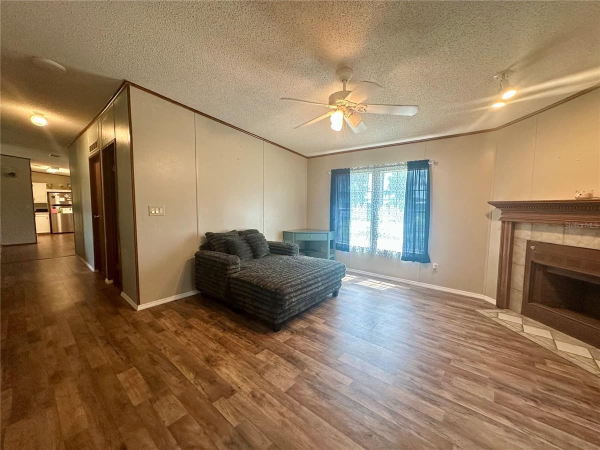 8528 AVON LADY PLACE — photo 15 of 38
